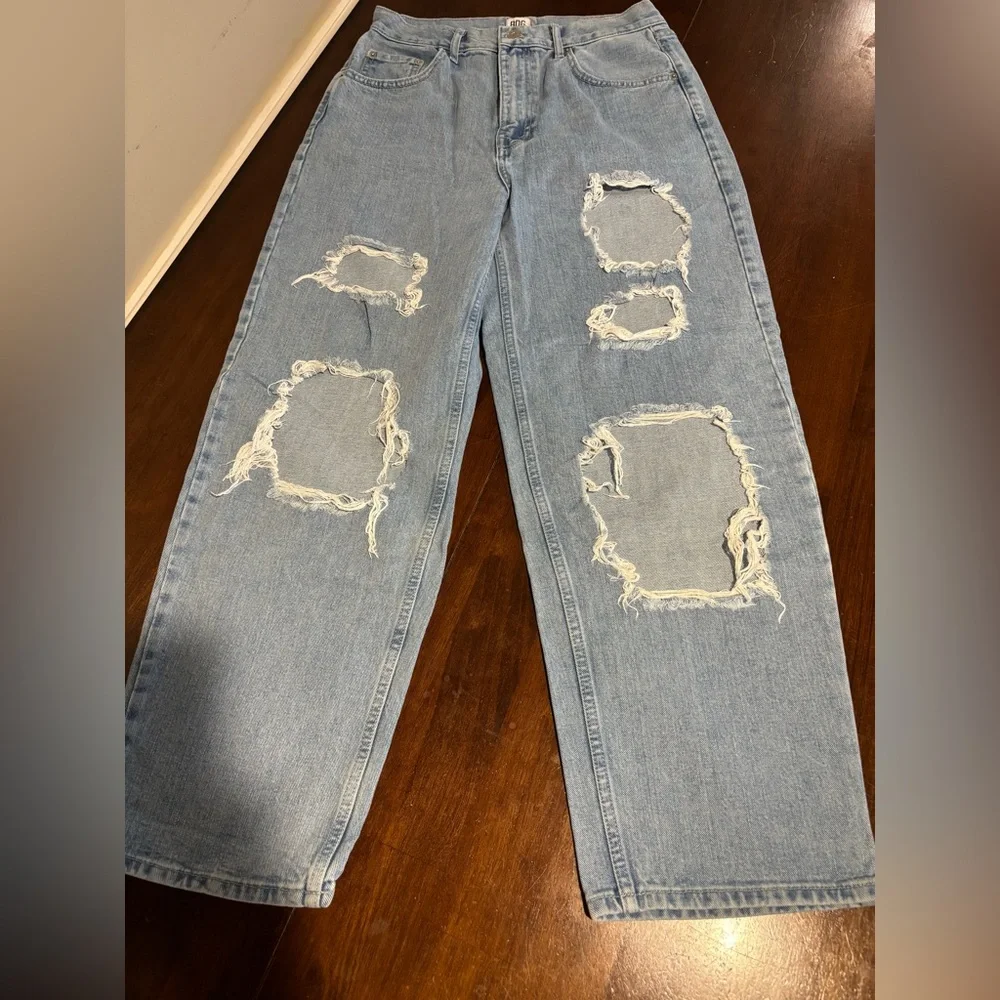 BDG by Urban Outfitters Distressed Light Blue Jeans - Picture 1 of 4